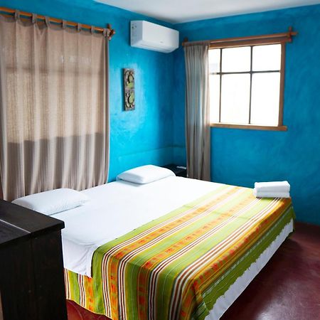 Galapagos Morning Glory Hostel Puerto Ayora  Ngoại thất bức ảnh
