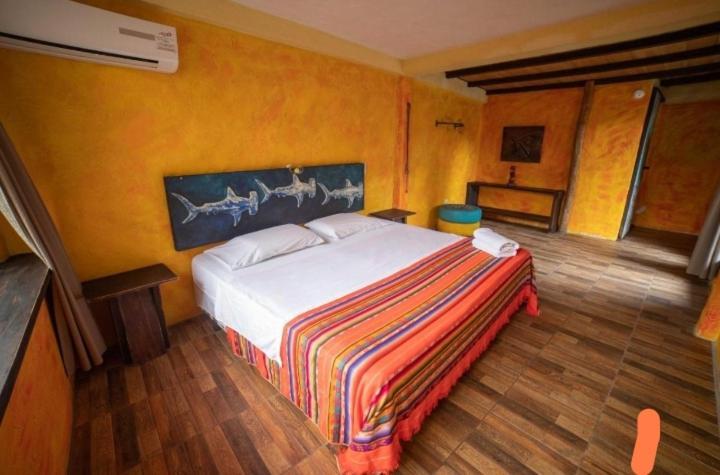 Galapagos Morning Glory Hostel Puerto Ayora  Ngoại thất bức ảnh