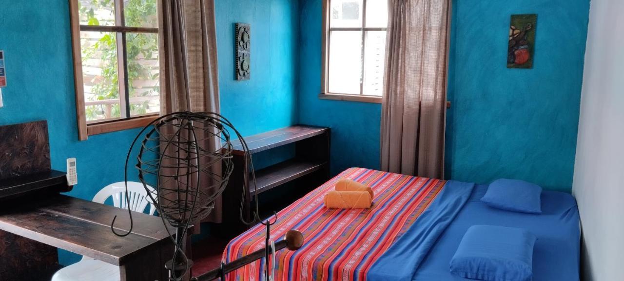 Galapagos Morning Glory Hostel Puerto Ayora  Ngoại thất bức ảnh