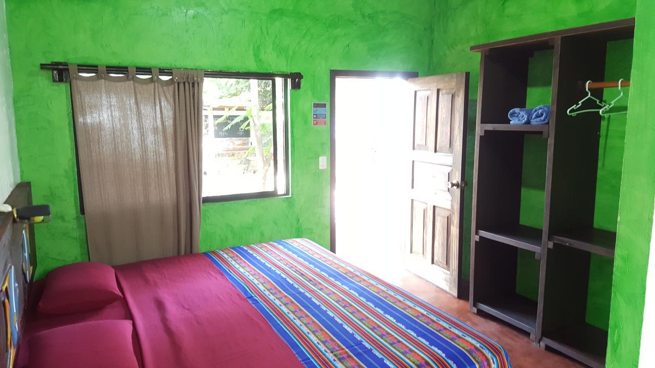 Galapagos Morning Glory Hostel Puerto Ayora  Ngoại thất bức ảnh