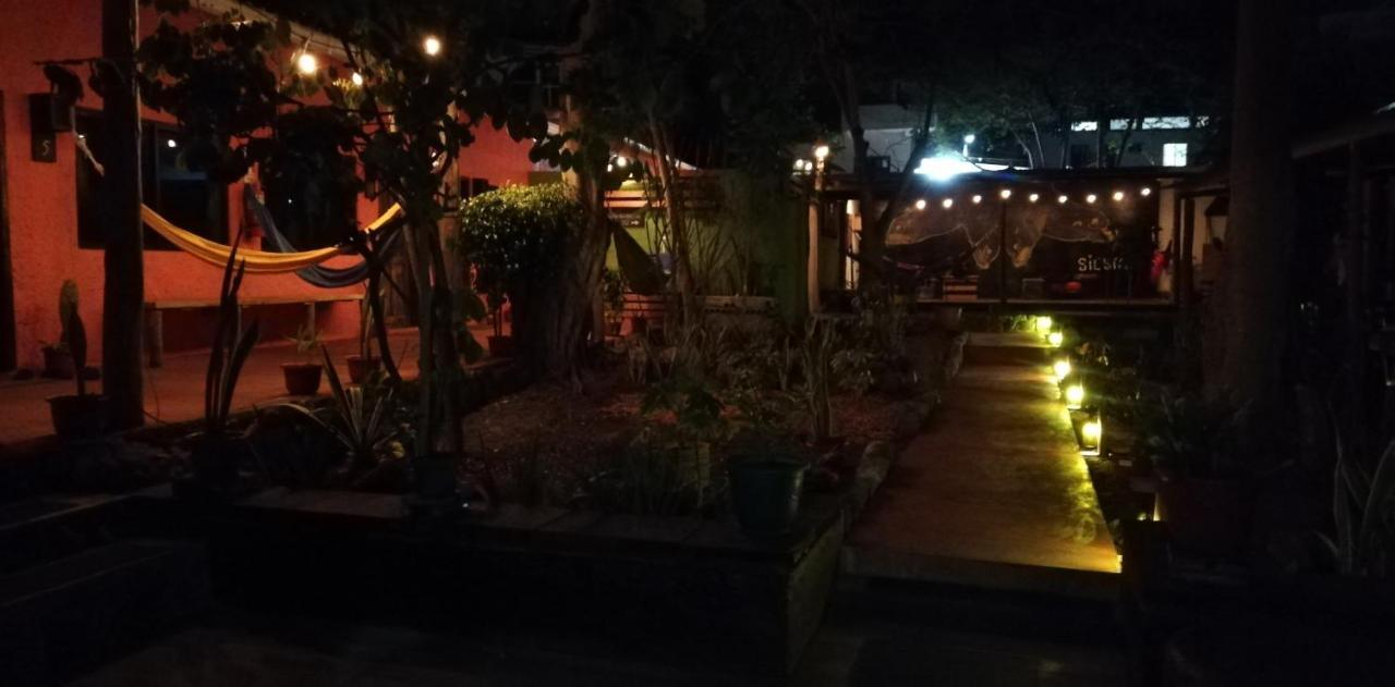 Galapagos Morning Glory Hostel Puerto Ayora  Ngoại thất bức ảnh