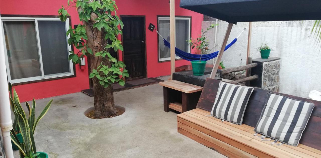 Galapagos Morning Glory Hostel Puerto Ayora  Ngoại thất bức ảnh